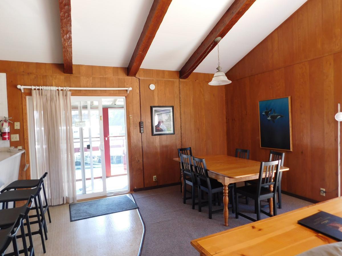 Anchor Lodge Fort Bragg Exterior photo