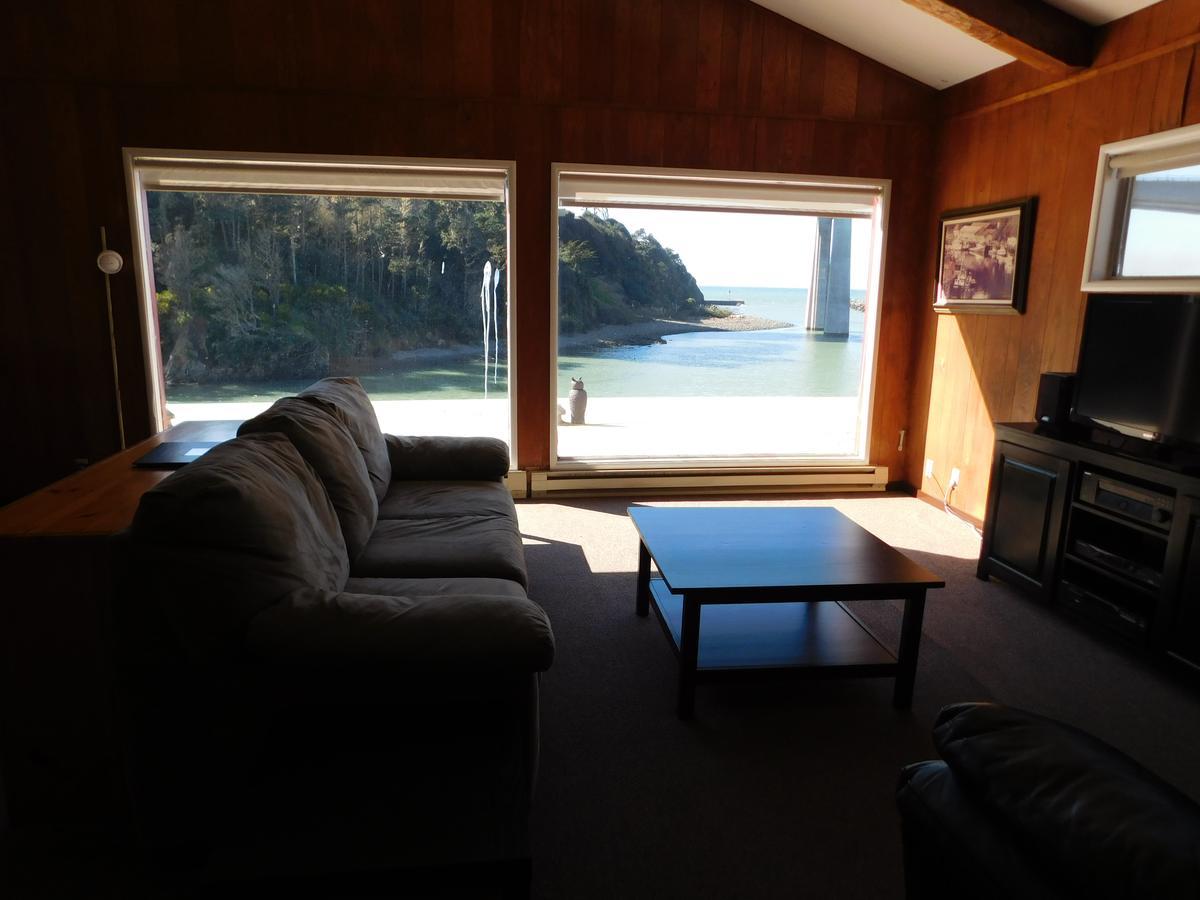 Anchor Lodge Fort Bragg Exterior photo